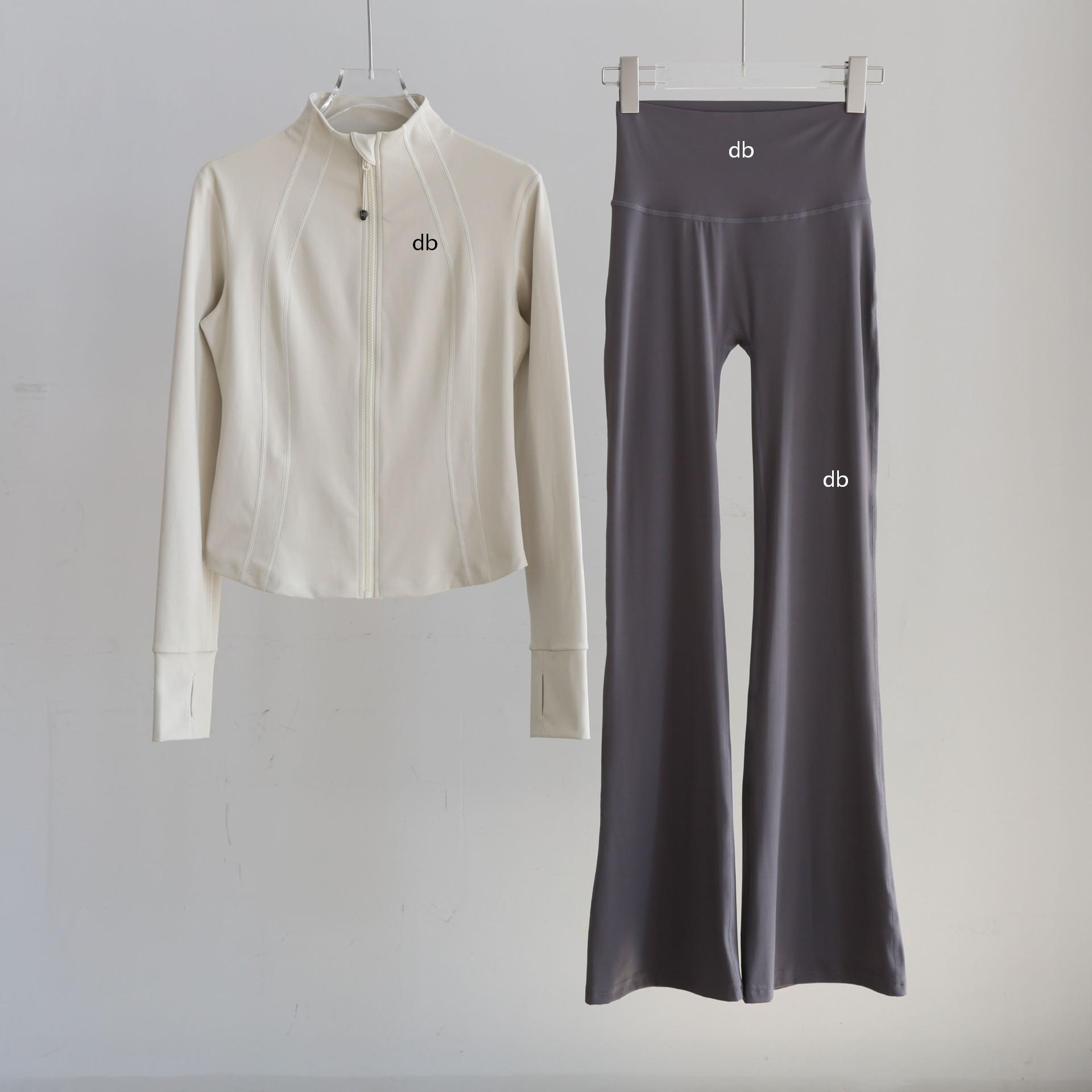 Ladies' Sports Suit with Fashi - Winter Yoga Clothing 评论和价格